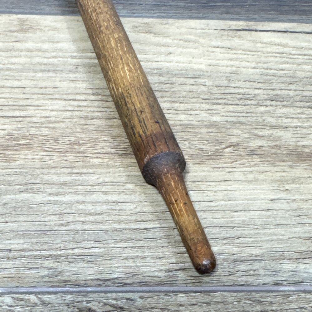 Antique Wooden Spinning Spool Needle - Picture 12 of 13